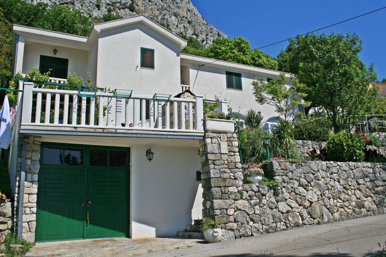 Apartment Ivana Borak Omiš Екстериор снимка