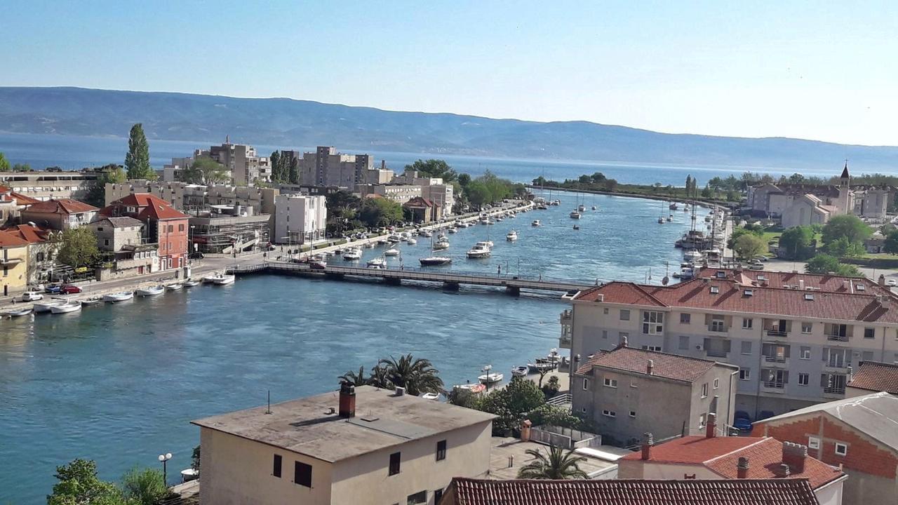 Apartment Ivana Borak Omiš Екстериор снимка
